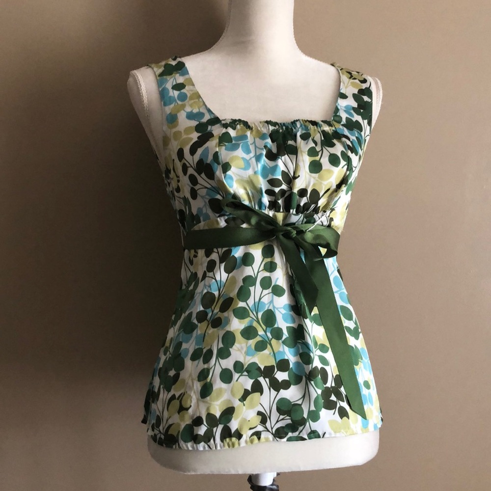 Y2K style Loft top!